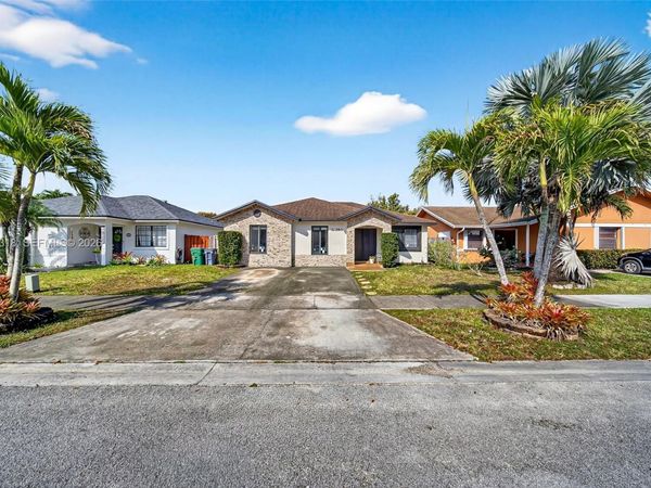 17990 SW 134th Ct , Miami, FL 33177