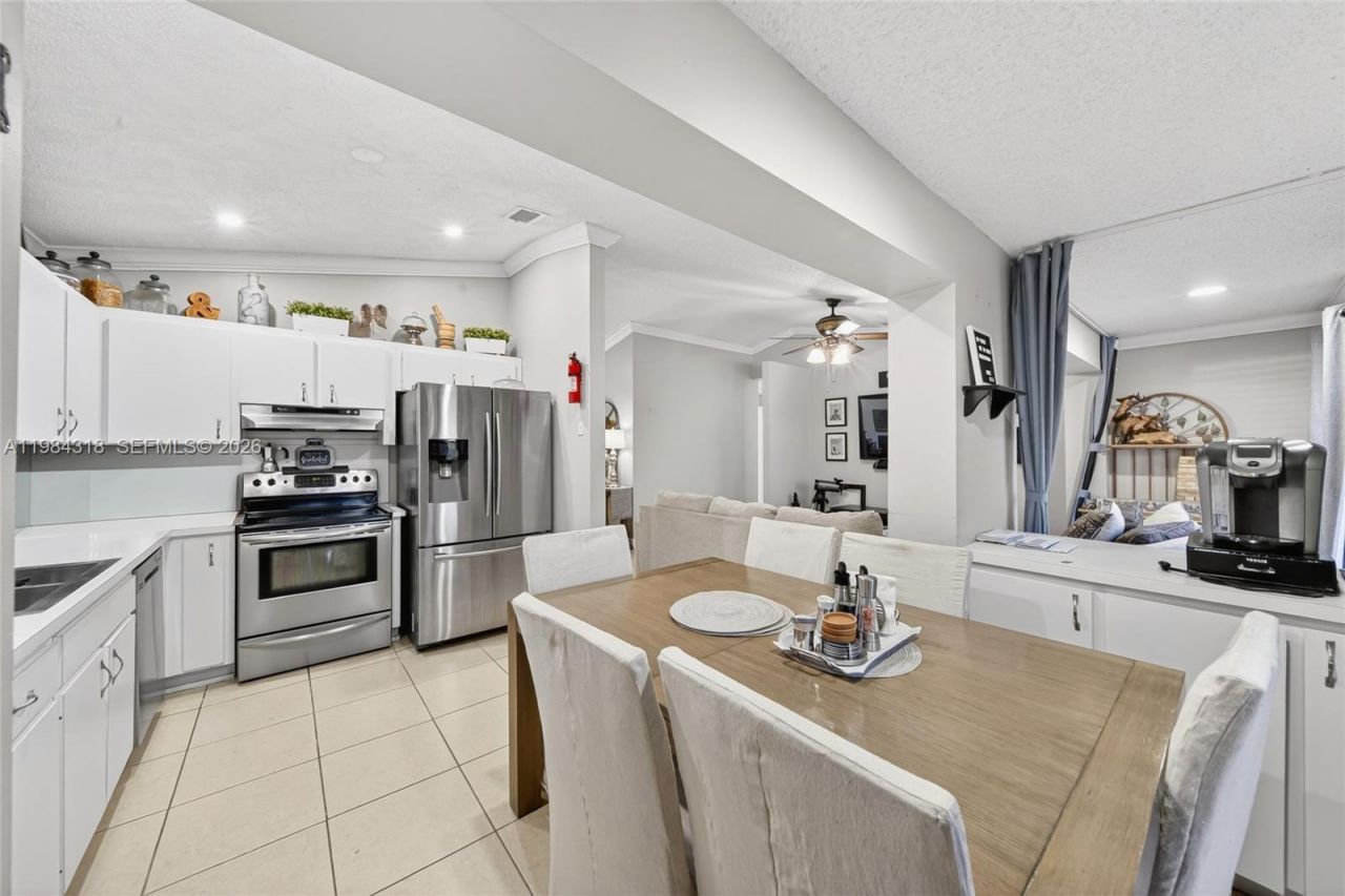 17990 SW 134th Ct , Miami, FL 33177 Photo