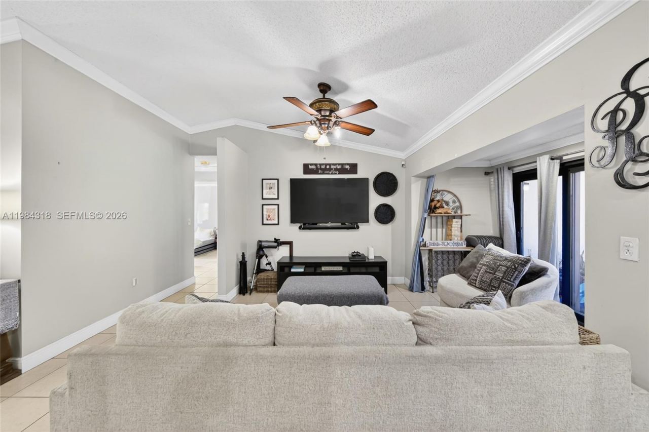 17990 SW 134th Ct , Miami, FL 33177 Photo