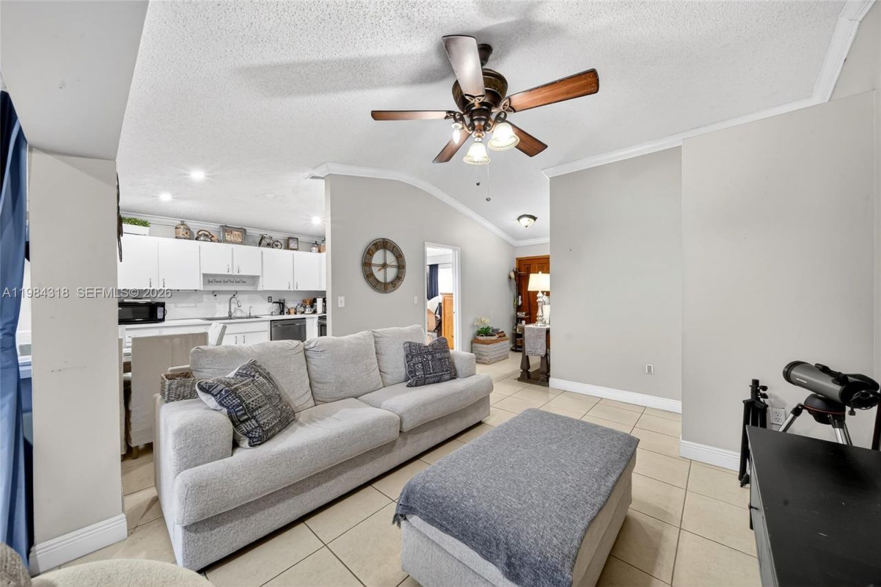 17990 SW 134th Ct , Miami, FL 33177 Photo