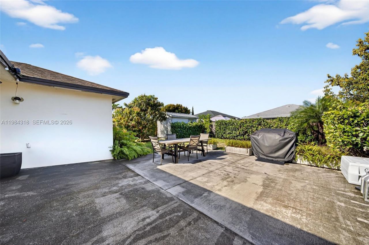 17990 SW 134th Ct , Miami, FL 33177 Photo