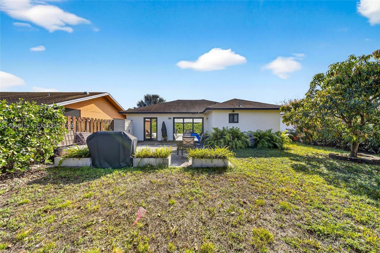 17990 SW 134th Ct , Miami, FL 33177 Photo