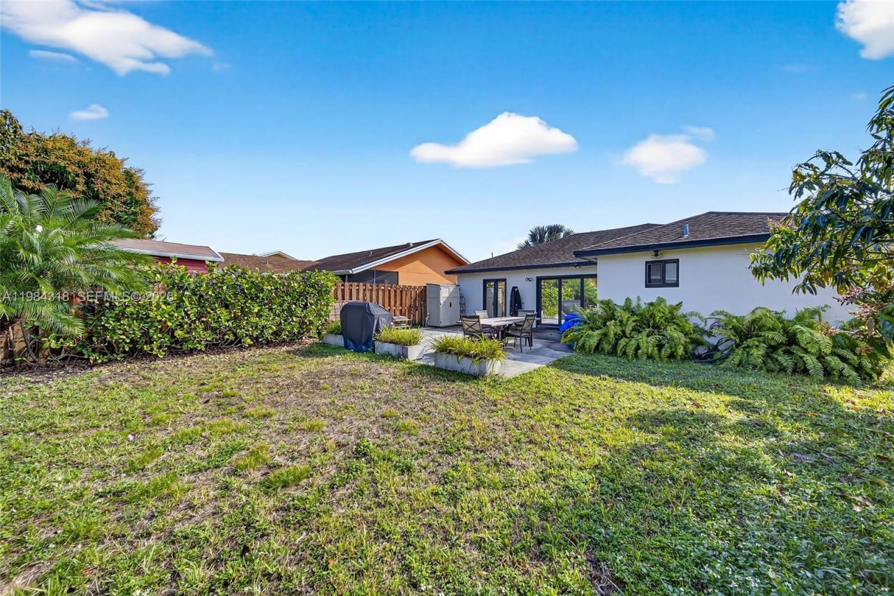 17990 SW 134th Ct , Miami, FL 33177 Photo