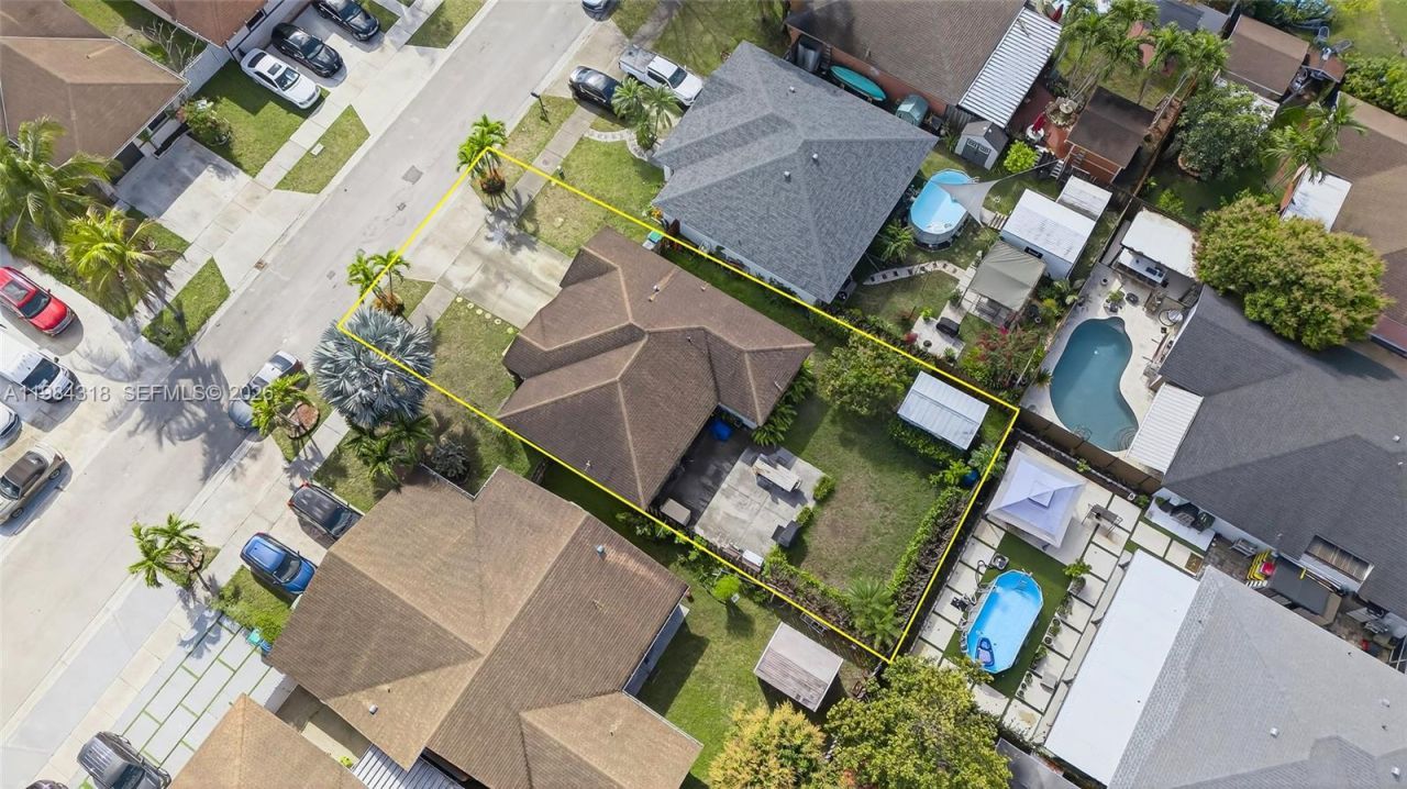 17990 SW 134th Ct , Miami, FL 33177 Photo