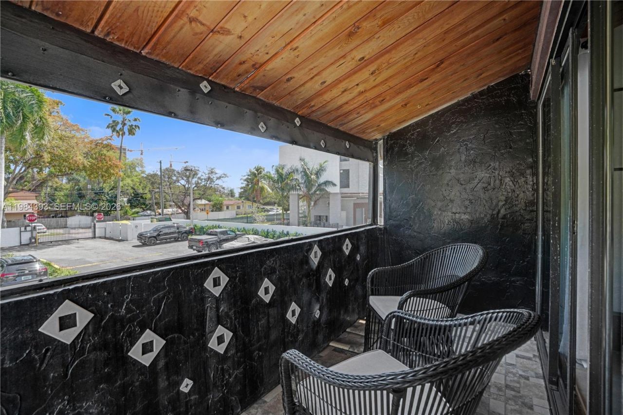 19220 NE 25th Ave, Unit 271B, Miami, FL 33180 Photo