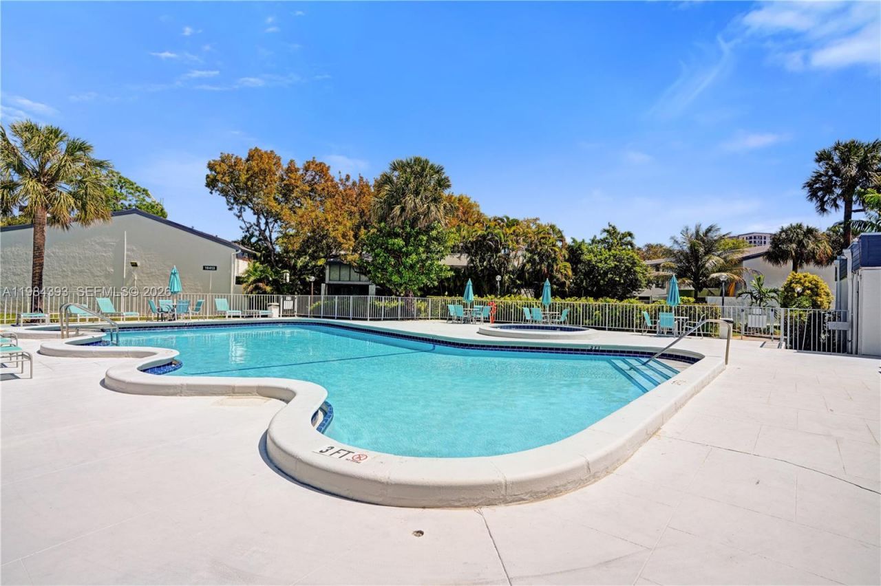 19220 NE 25th Ave, Unit 271B, Miami, FL 33180 Photo