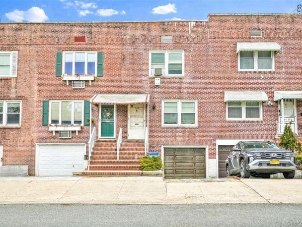 84-92 Austin Street, Kew Gardens, NY 11415