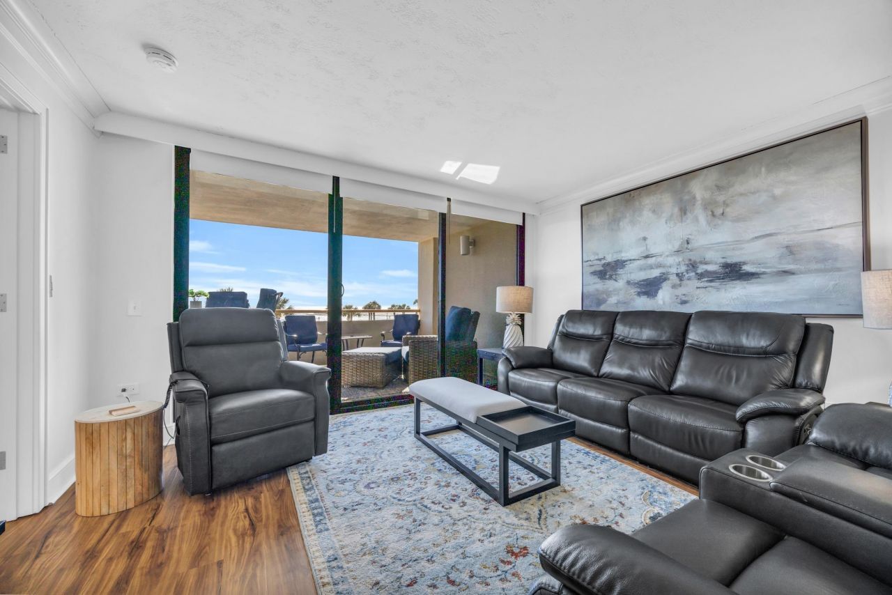 100 Ocean Creek Dr. Photo 11