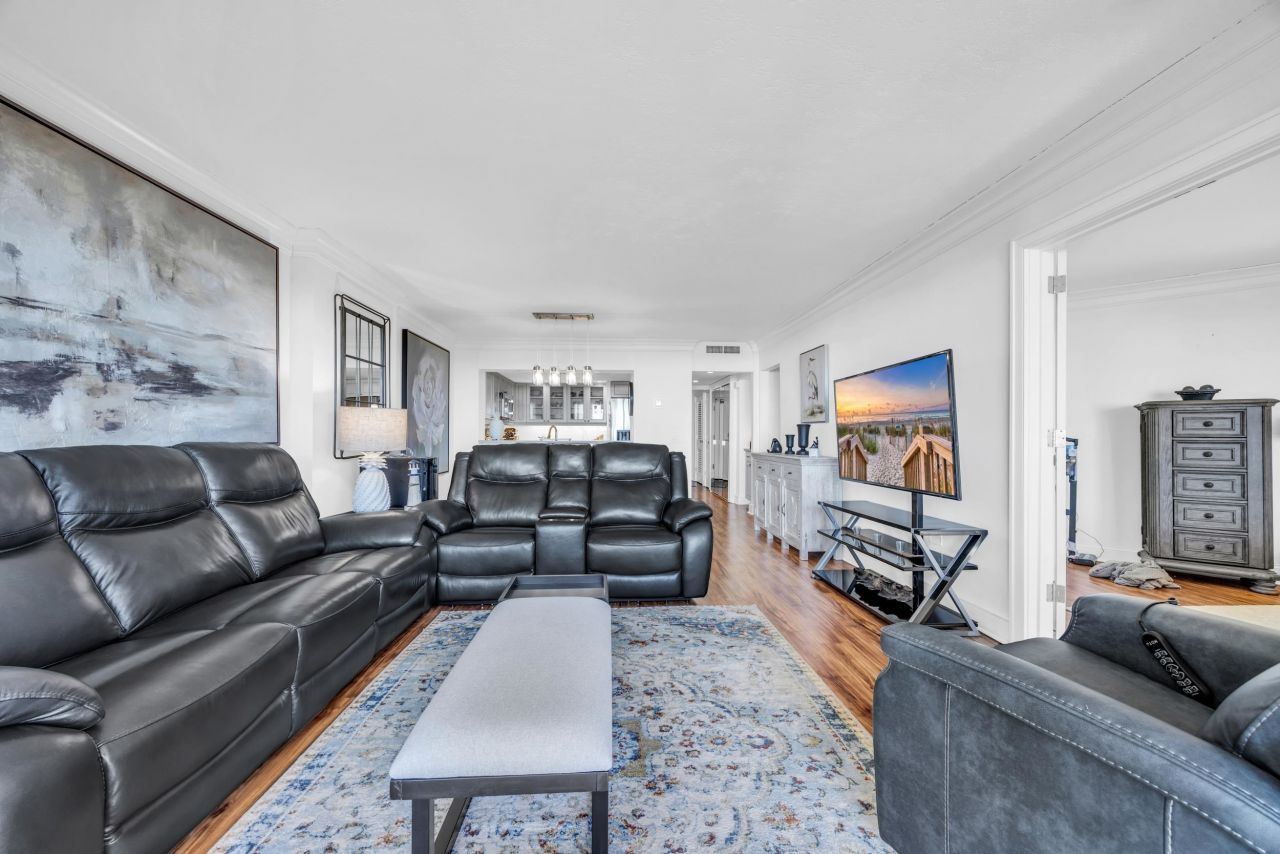 100 Ocean Creek Dr. Photo 13