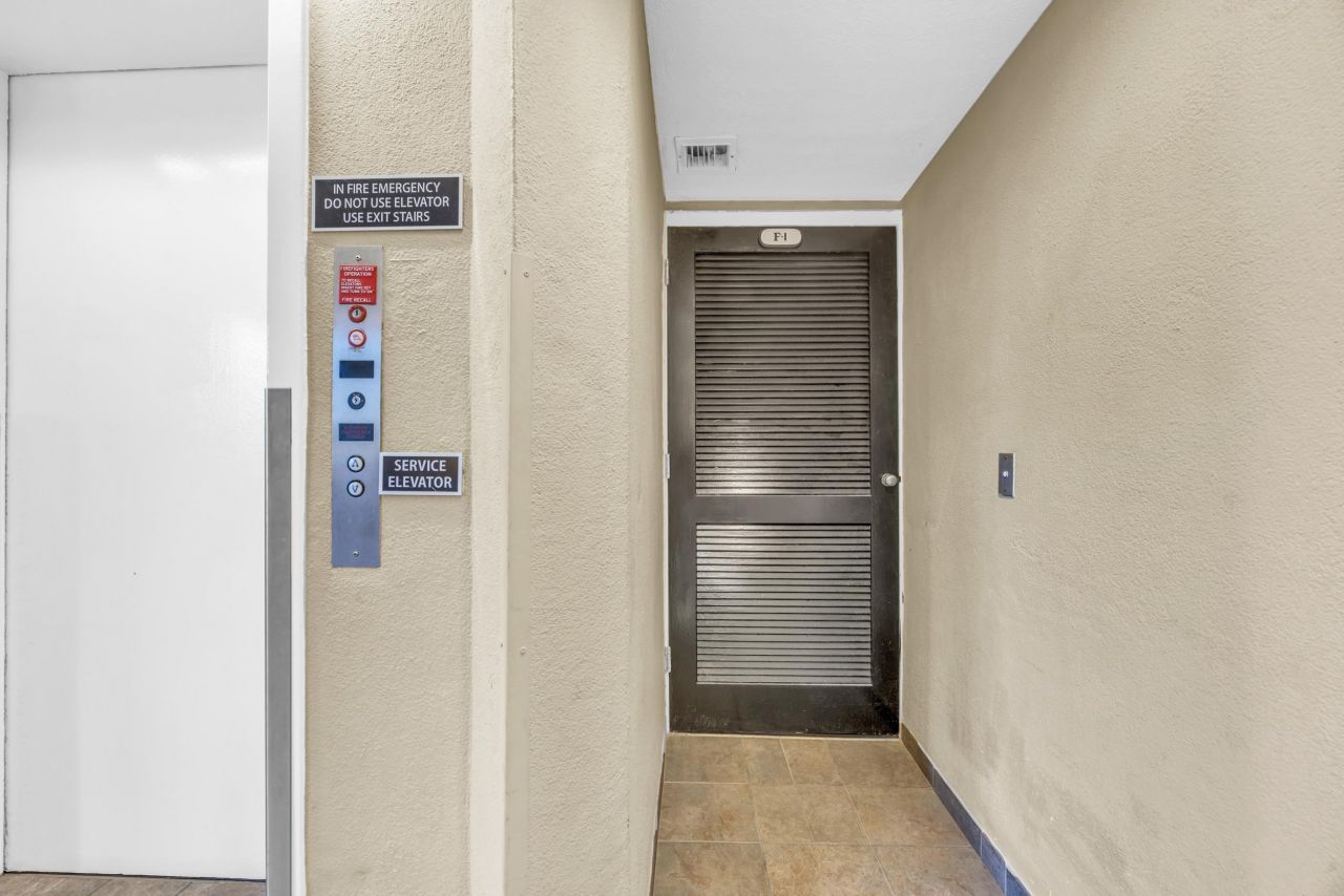 100 Ocean Creek Dr. Photo 2