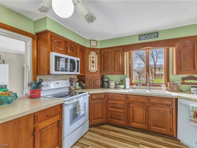 10273 E River Road, Elyria, OH 44035 Photo 7