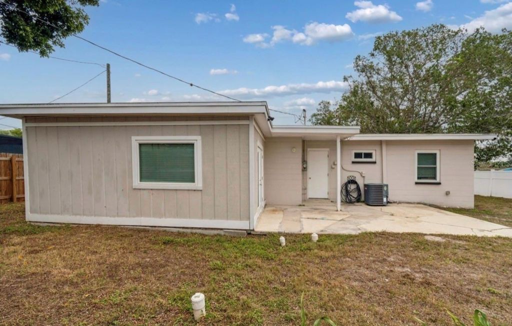 4479 Porpoise Drive Se, Saint Petersburg, FL 33705 Photo