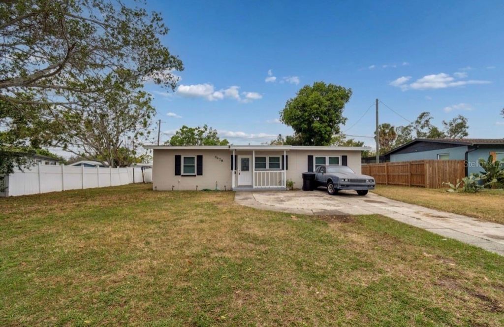 4479 Porpoise Drive Se, Saint Petersburg, FL 33705 Photo