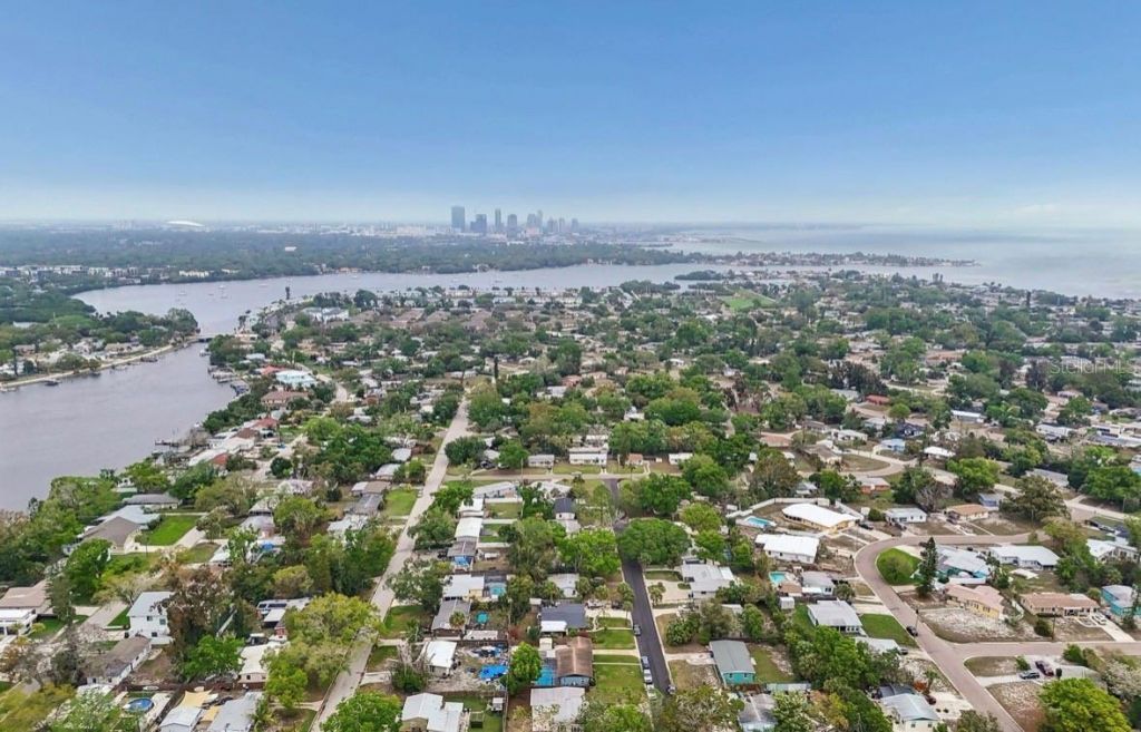 4479 Porpoise Drive Se, Saint Petersburg, FL 33705 Photo