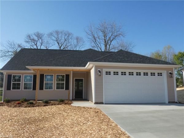 105 Hickory Street, Yadkinville, NC 27055