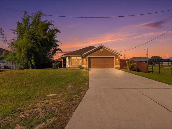 403 Muriel ST, LEHIGH ACRES, FL 33972