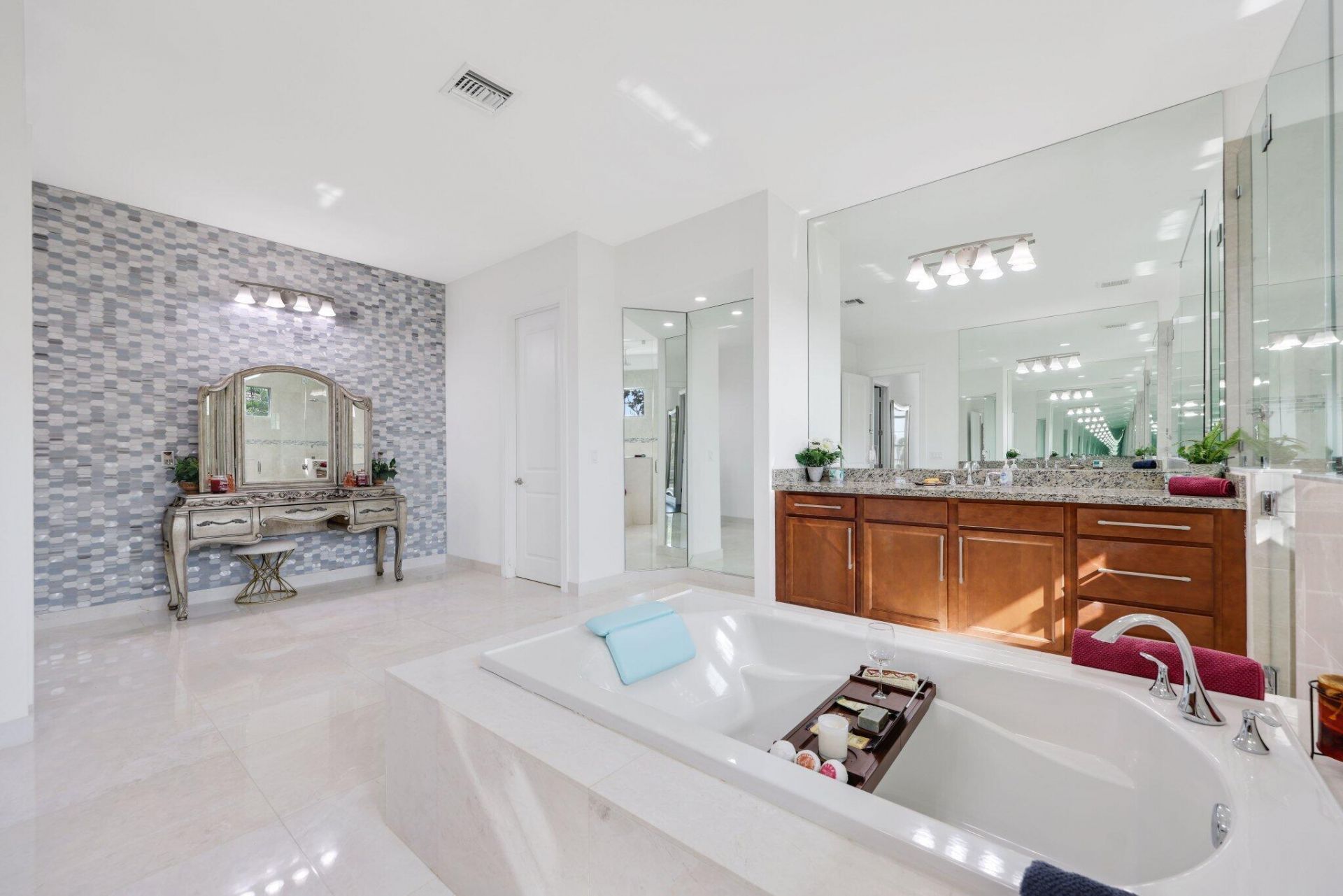 5700 N Sterling Ranch Drive, Davie, FL 33314 Photo