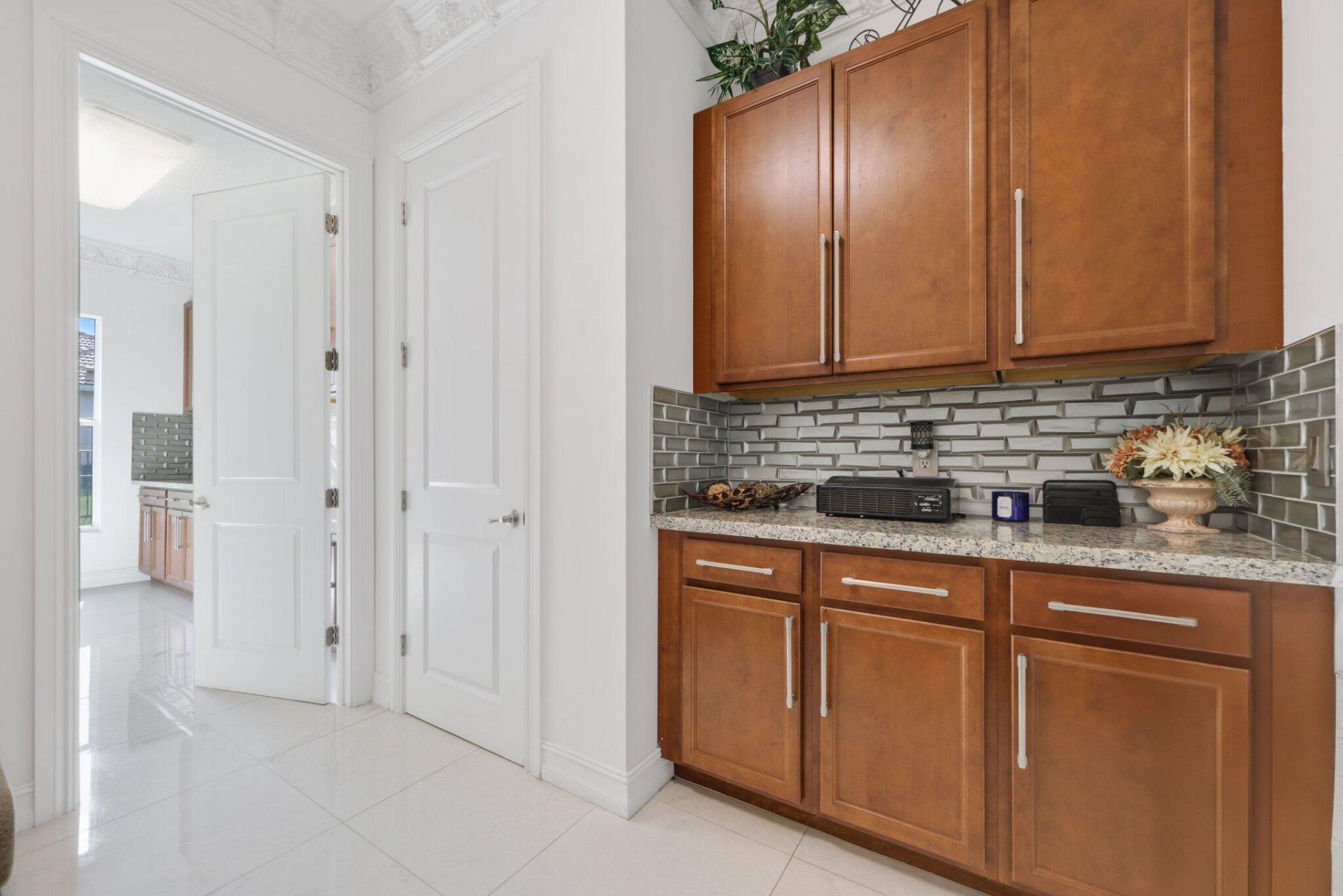 5700 N Sterling Ranch Drive, Davie, FL 33314 Photo