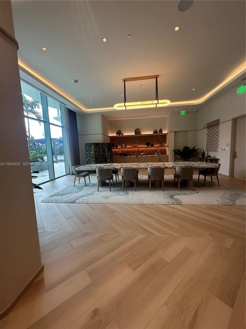 77 SE 5th St, Unit 2506, Miami, FL 33131 Photo