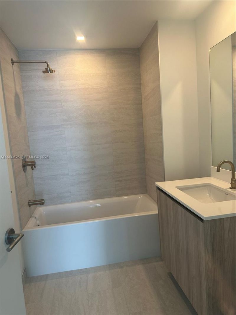 77 SE 5th St, Unit 2506, Miami, FL 33131 Photo