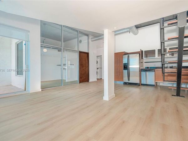 10 SW South River Dr, Unit 607, Miami, FL 33130