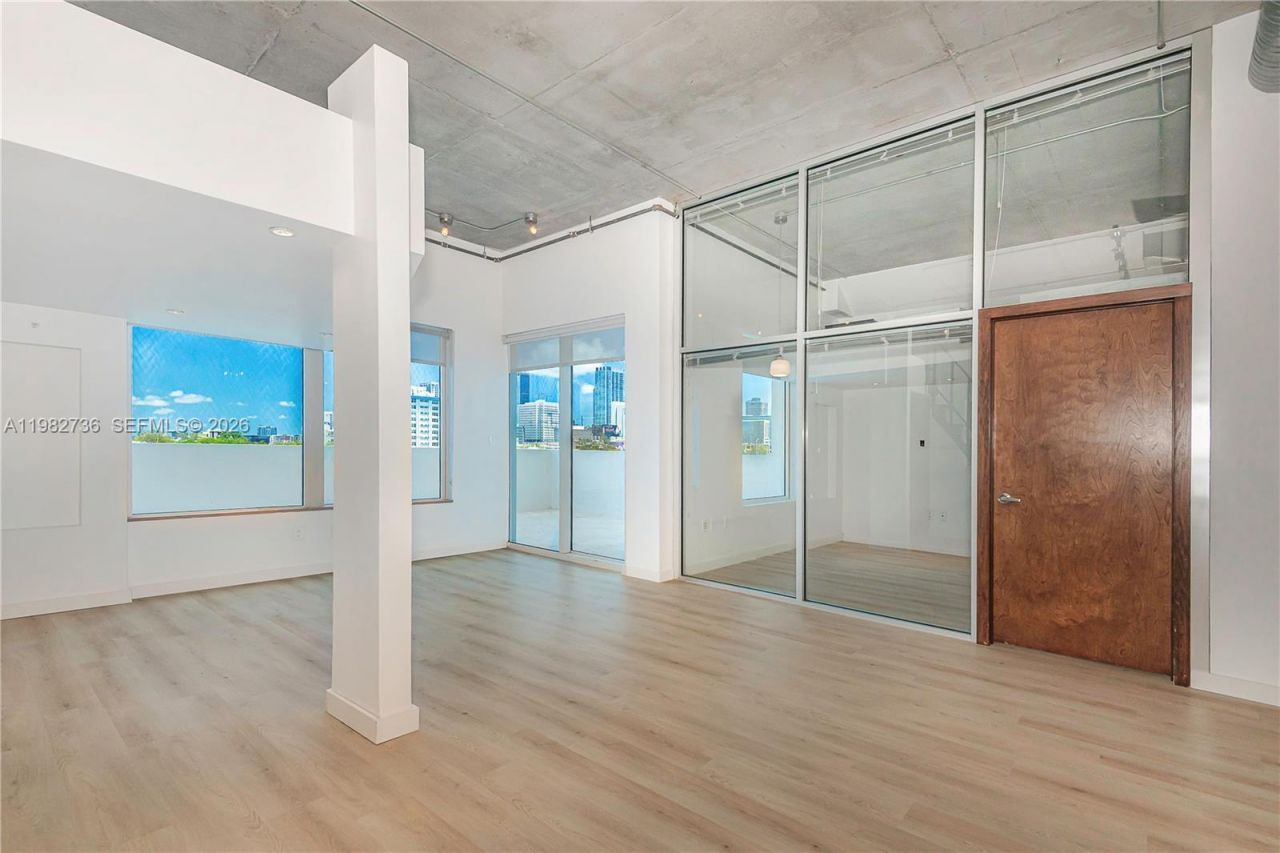 10 SW South River Dr, Unit 607, Miami, FL 33130 Photo