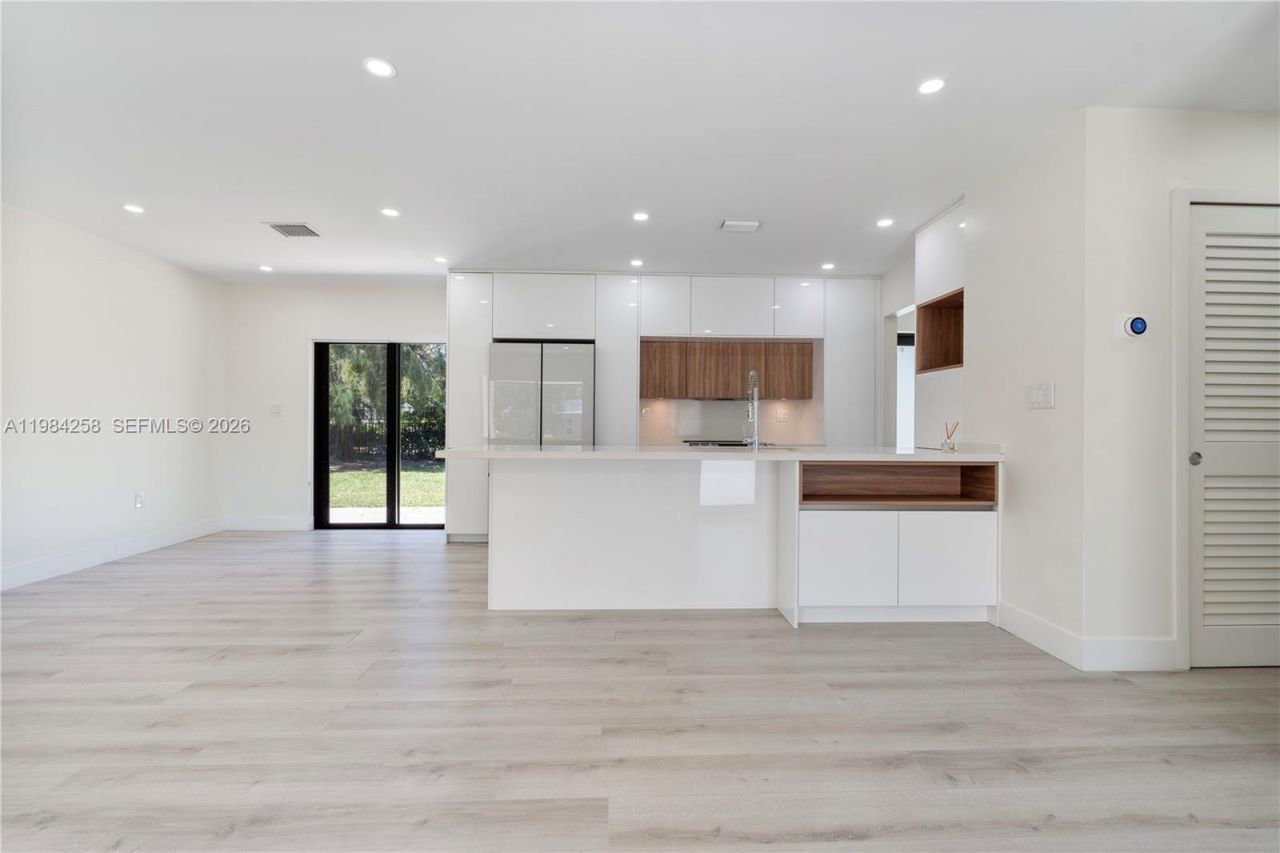 255 Grant Dr , Coral Gables, FL 33133 Photo