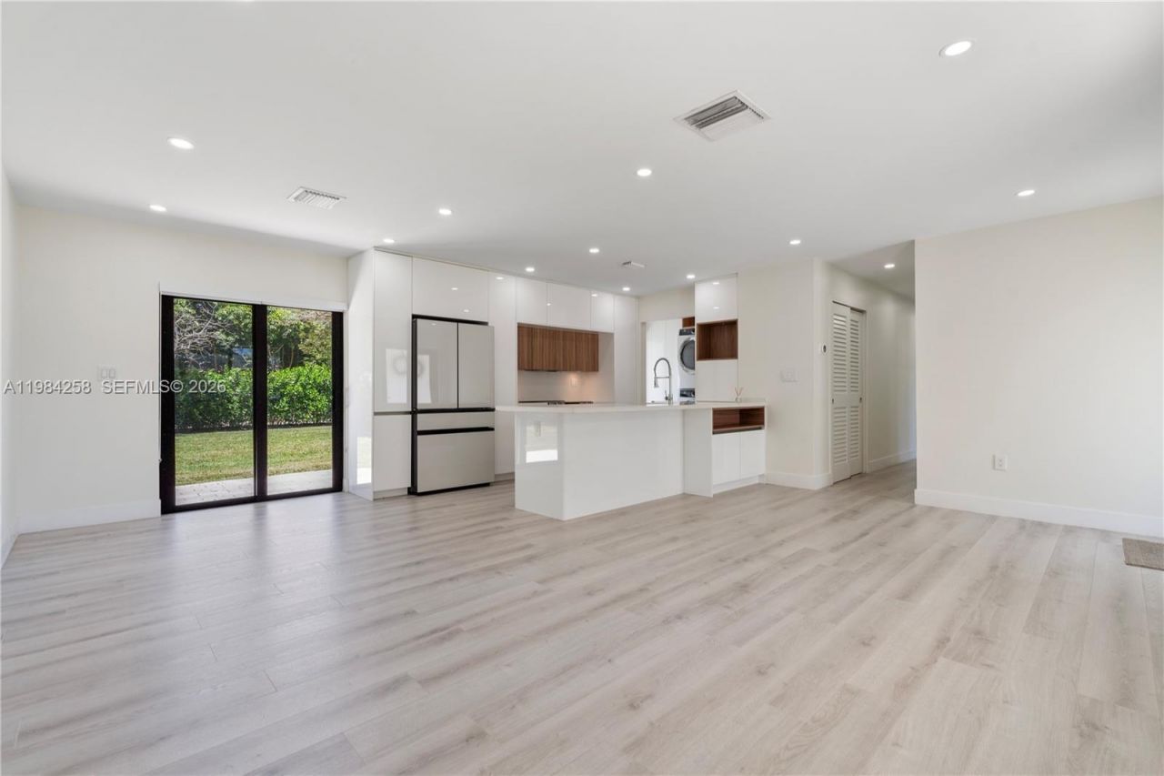 255 Grant Dr , Coral Gables, FL 33133 Photo