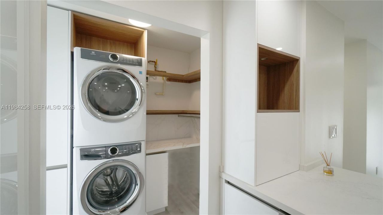 255 Grant Dr , Coral Gables, FL 33133 Photo