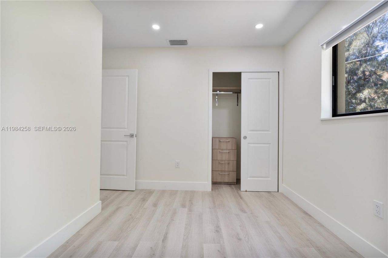 255 Grant Dr , Coral Gables, FL 33133 Photo