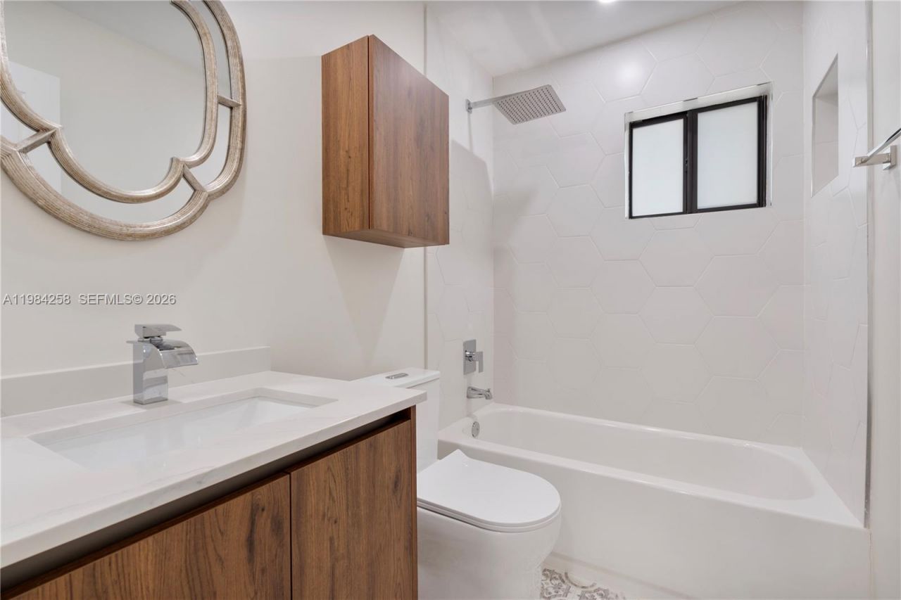 255 Grant Dr , Coral Gables, FL 33133 Photo