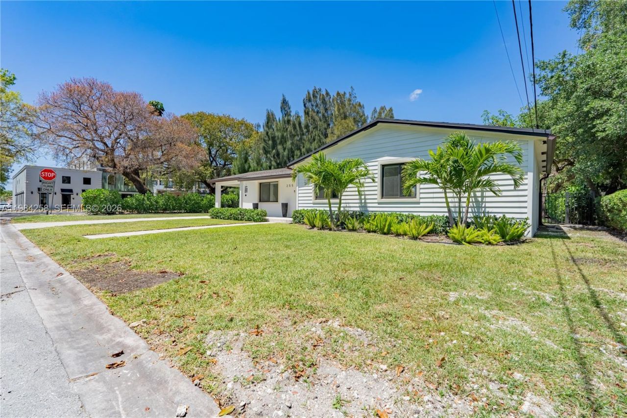 255 Grant Dr , Coral Gables, FL 33133 Photo