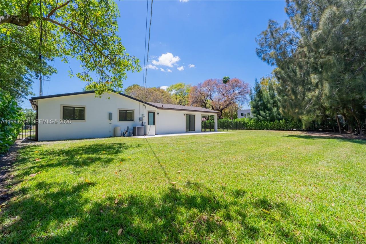 255 Grant Dr , Coral Gables, FL 33133 Photo