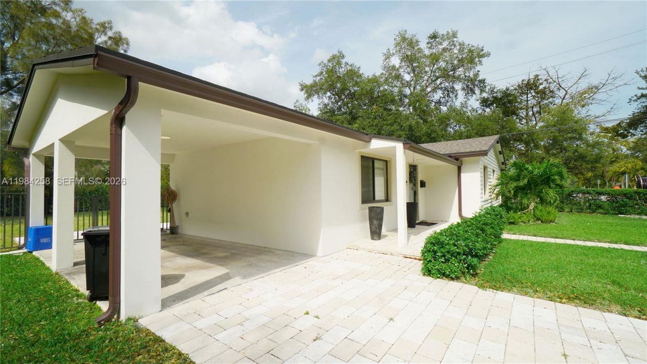 255 Grant Dr , Coral Gables, FL 33133 Photo
