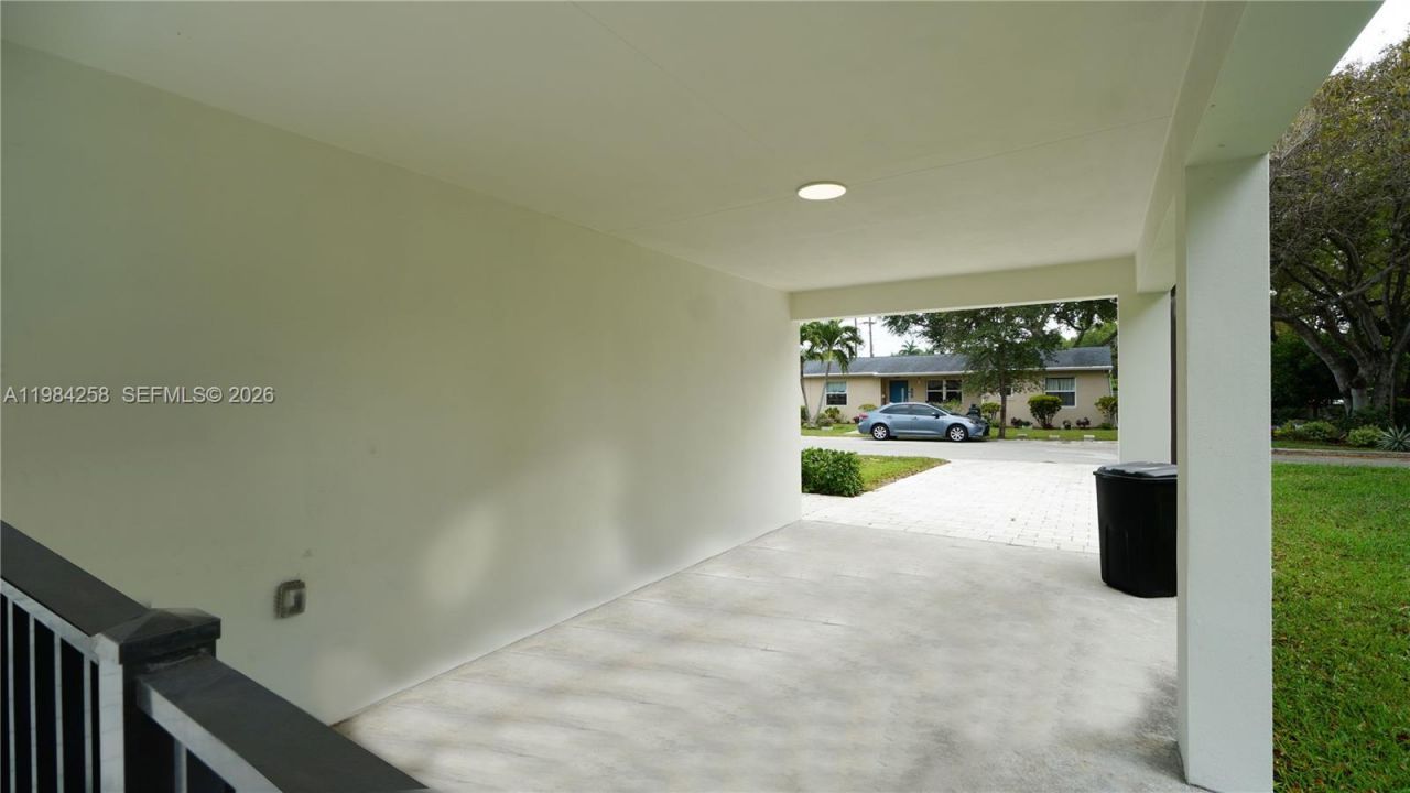 255 Grant Dr , Coral Gables, FL 33133 Photo