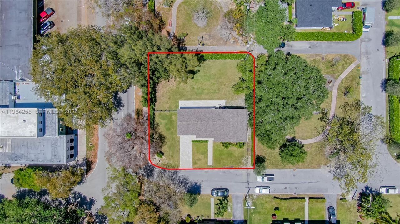 255 Grant Dr , Coral Gables, FL 33133 Photo