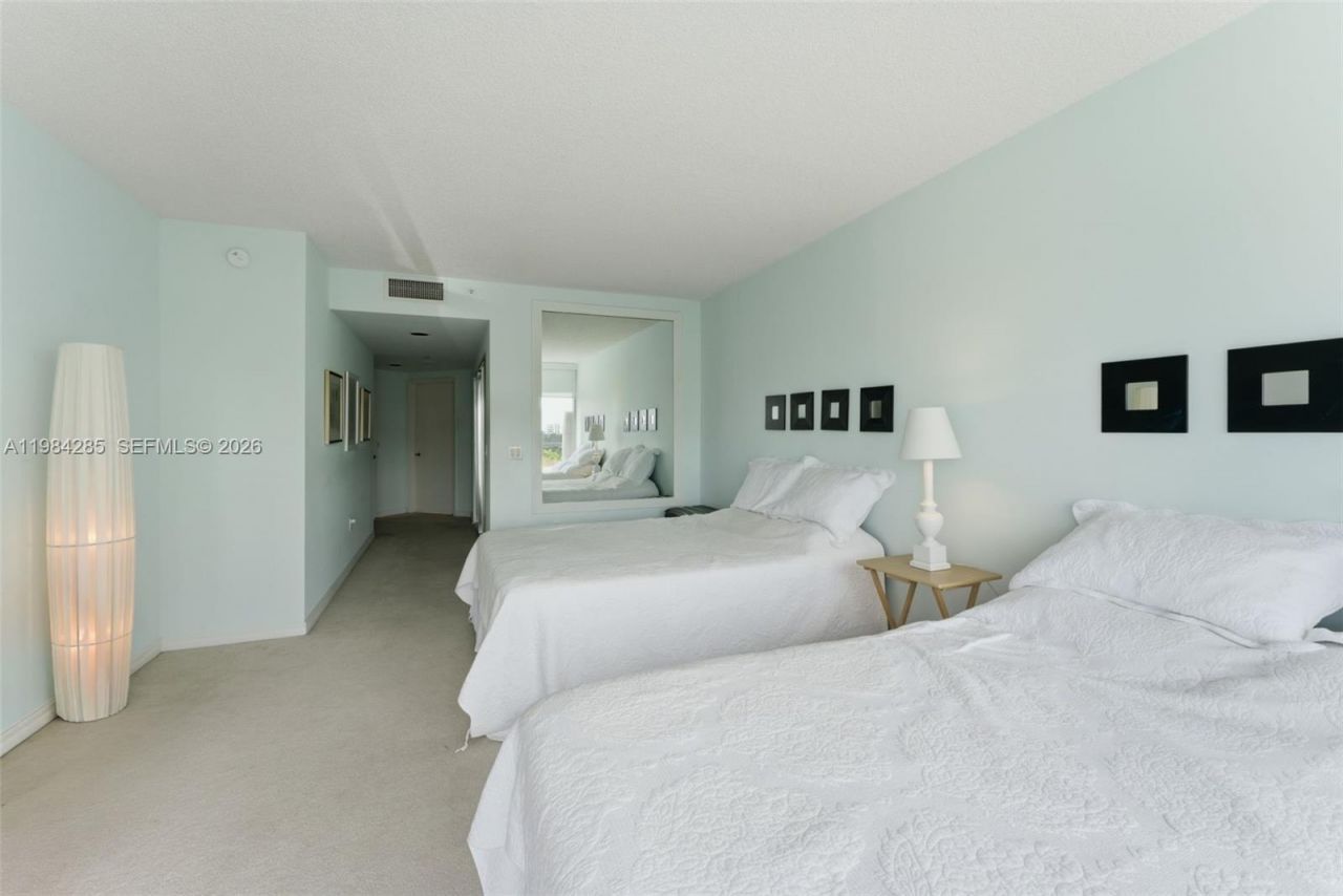 16400 Collins Ave , Unit 544, Sunny Isles Beach, FL 33160 Photo