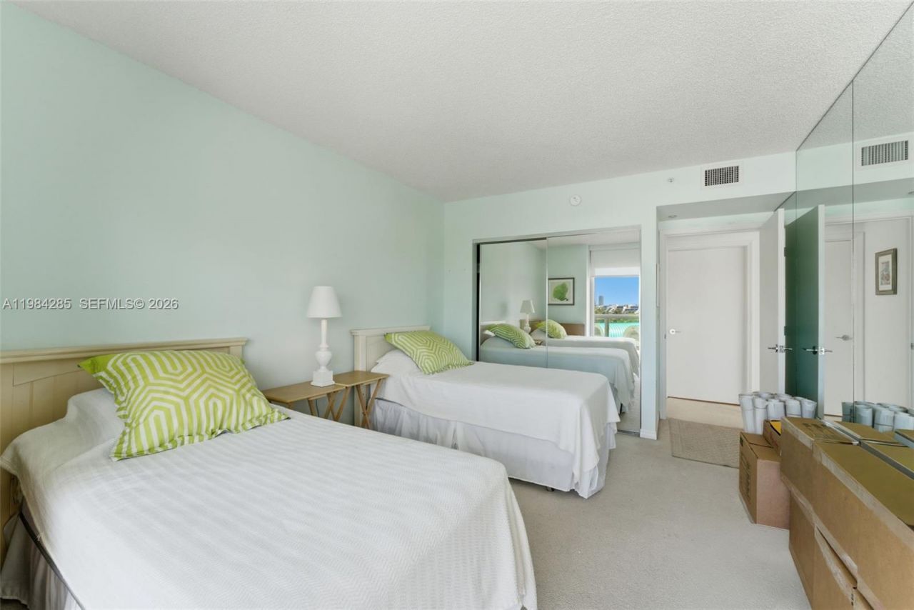 16400 Collins Ave , Unit 544, Sunny Isles Beach, FL 33160 Photo