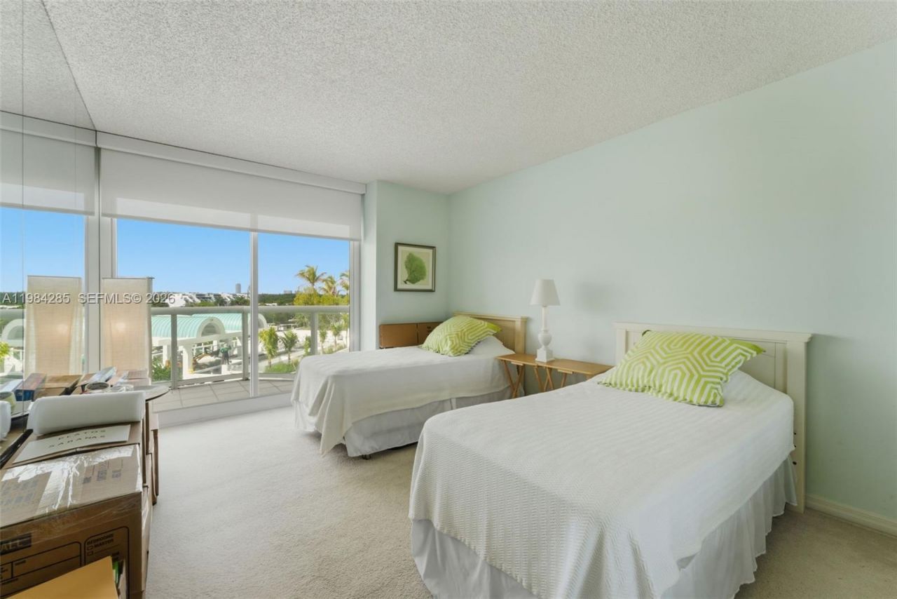 16400 Collins Ave , Unit 544, Sunny Isles Beach, FL 33160 Photo