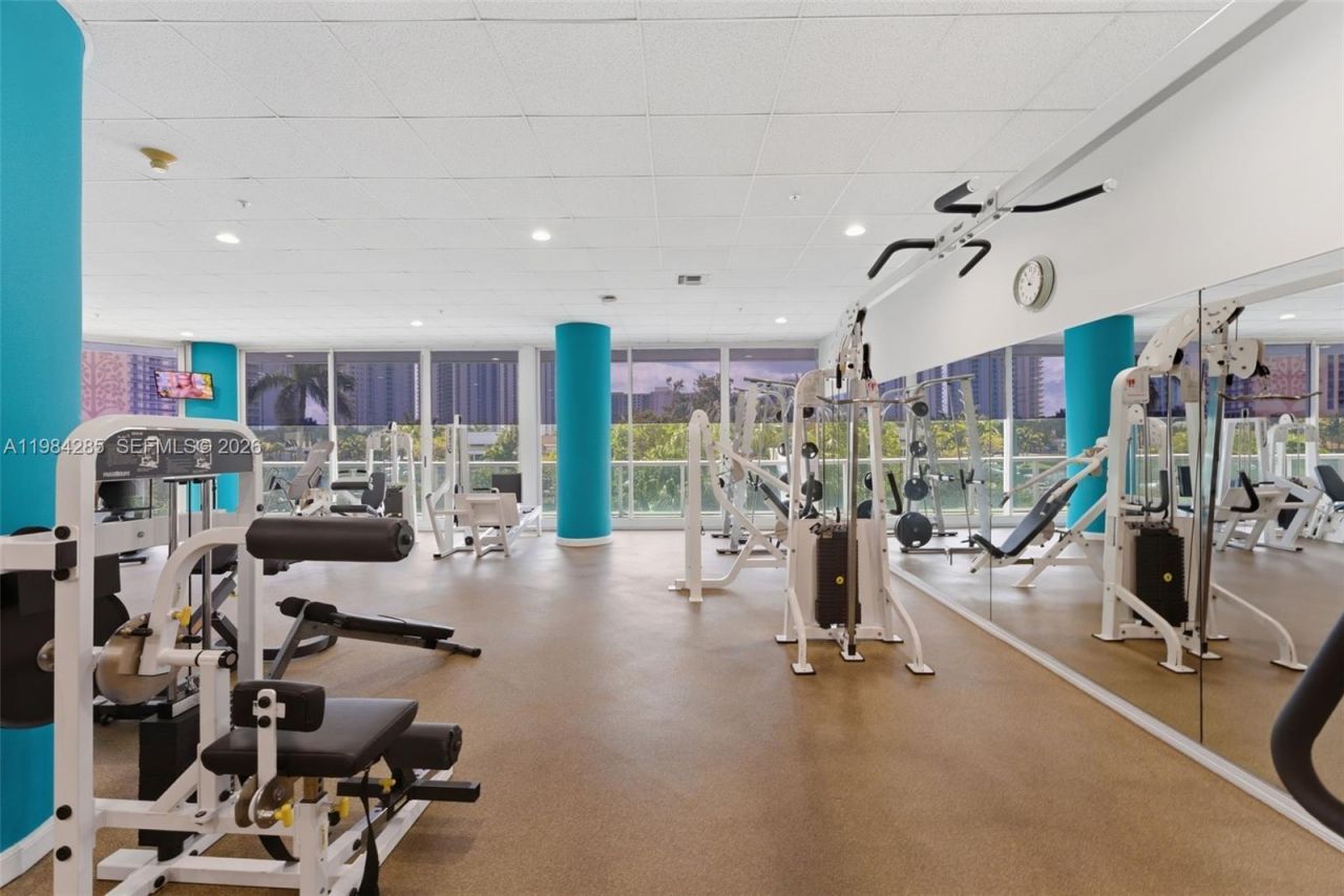 16400 Collins Ave , Unit 544, Sunny Isles Beach, FL 33160 Photo