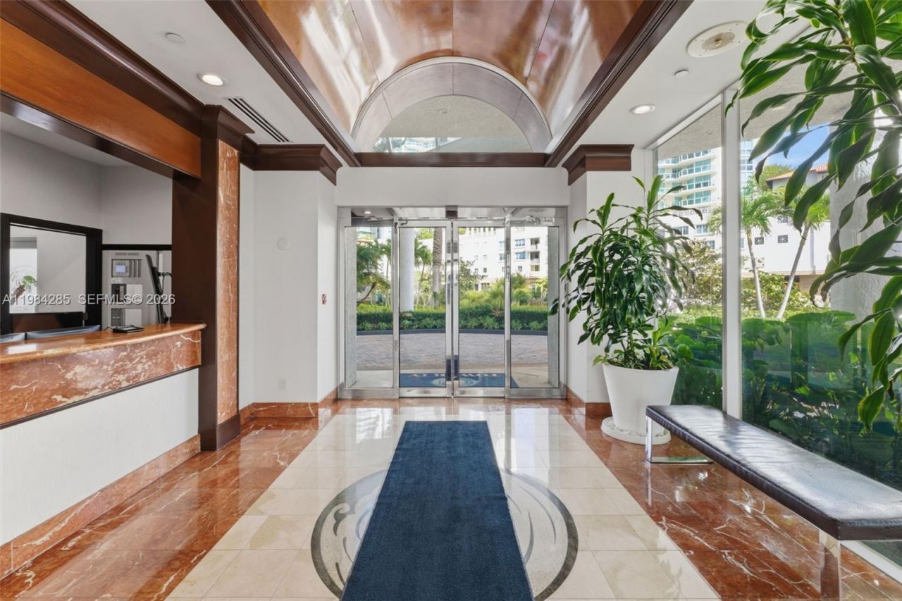 16400 Collins Ave , Unit 544, Sunny Isles Beach, FL 33160 Photo