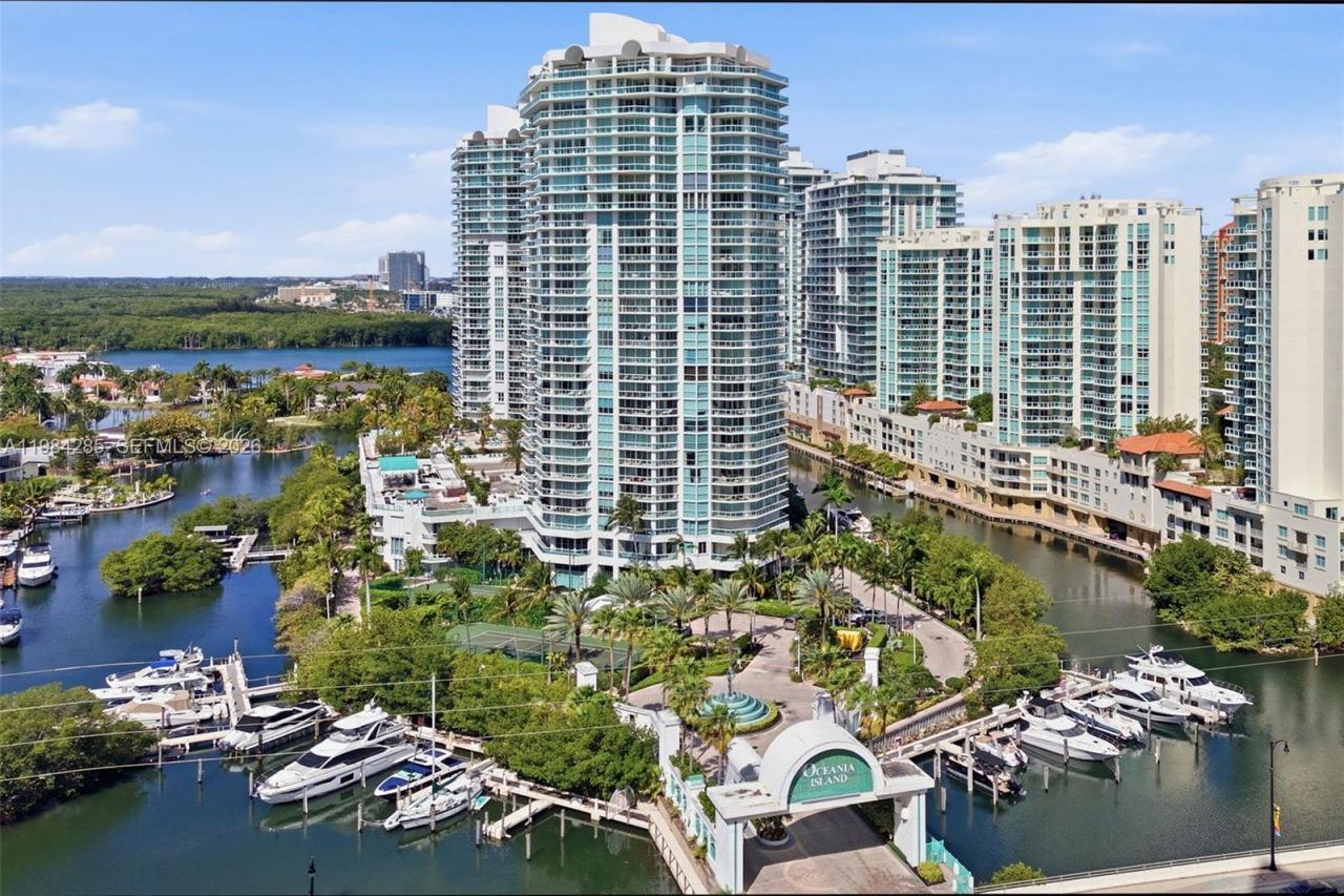 16400 Collins Ave , Unit 544, Sunny Isles Beach, FL 33160 Photo