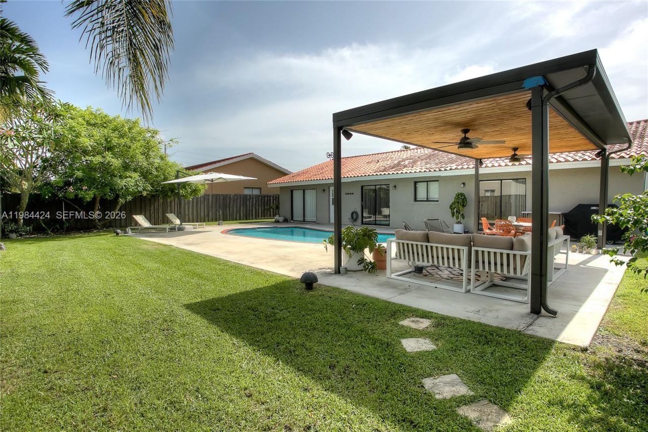 15831 SW 139th Pl, Unit 15831, Miami, FL 33177 Photo