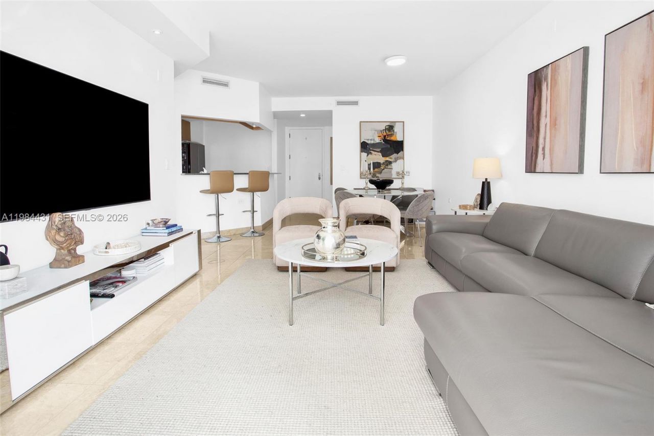 801 Brickell Key Blvd, Unit 907, Miami, FL 33131 Photo