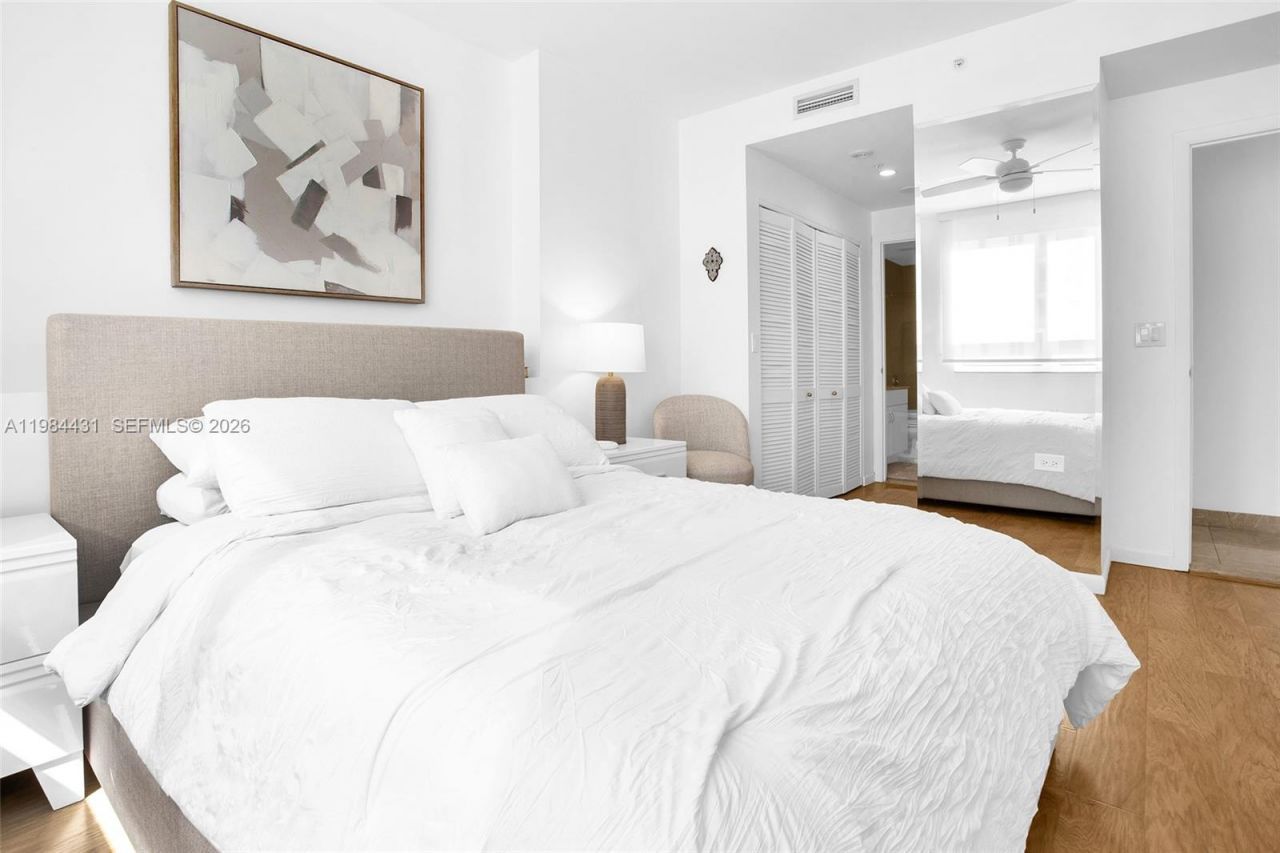 801 Brickell Key Blvd, Unit 907, Miami, FL 33131 Photo