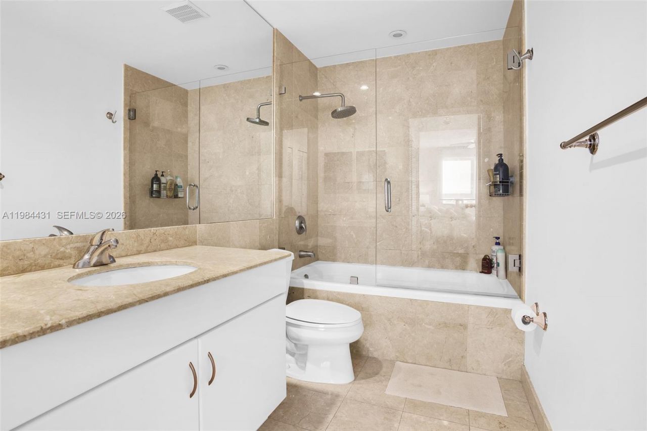 801 Brickell Key Blvd, Unit 907, Miami, FL 33131 Photo
