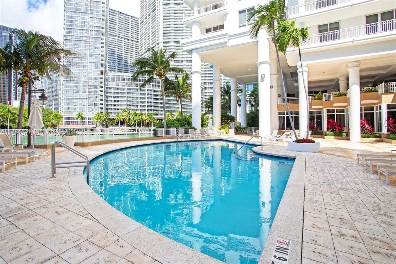 801 Brickell Key Blvd, Unit 907, Miami, FL 33131 Photo