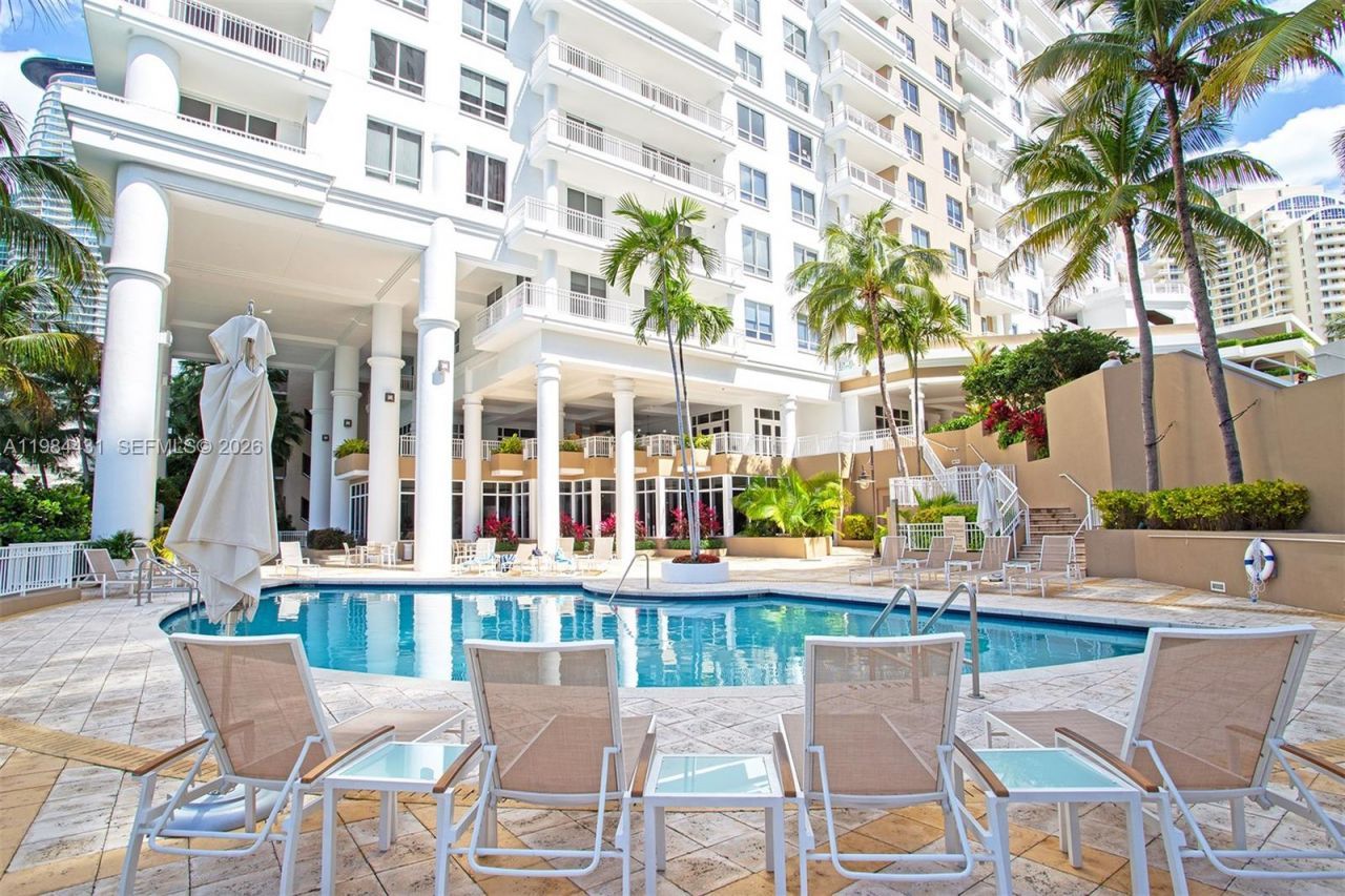801 Brickell Key Blvd, Unit 907, Miami, FL 33131 Photo