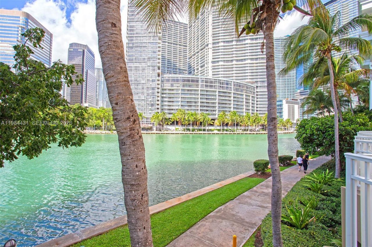 801 Brickell Key Blvd, Unit 907, Miami, FL 33131 Photo