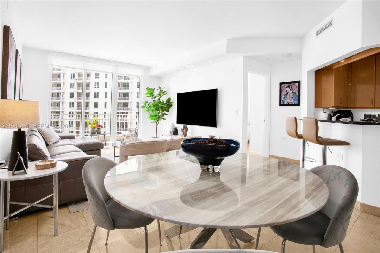 801 Brickell Key Blvd, Unit 907, Miami, FL 33131 Photo